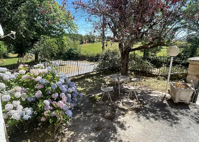 Domaine D Aumont In Segala Sauveterre-de-Rouergue