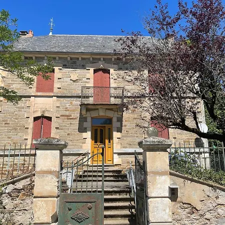 Ferienhaus Domaine D Aumont In Segala Sauveterre-de-Rouergue